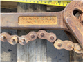 67426.4.jpg Walworth Mfg. Co. 45 "L Chain Pipe Wrench Vise Tong Generic